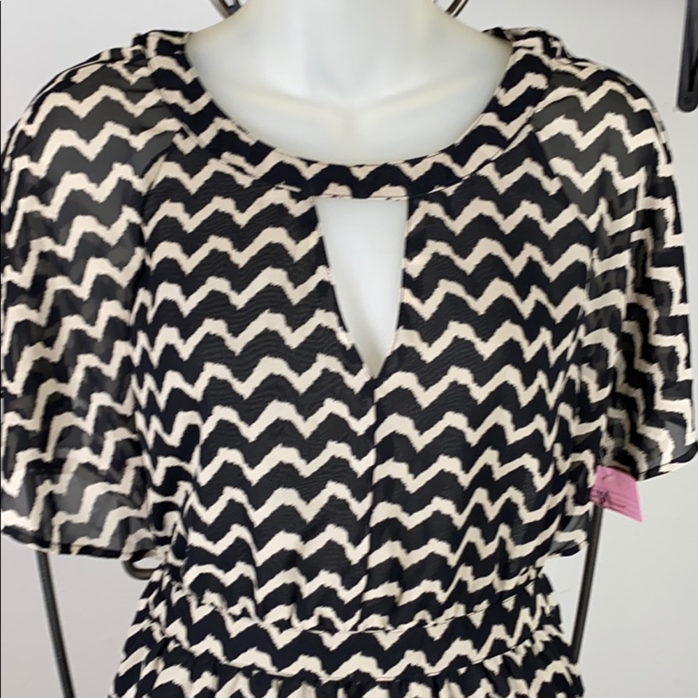 Alice Moon Collection dress - Picture 2 of 5